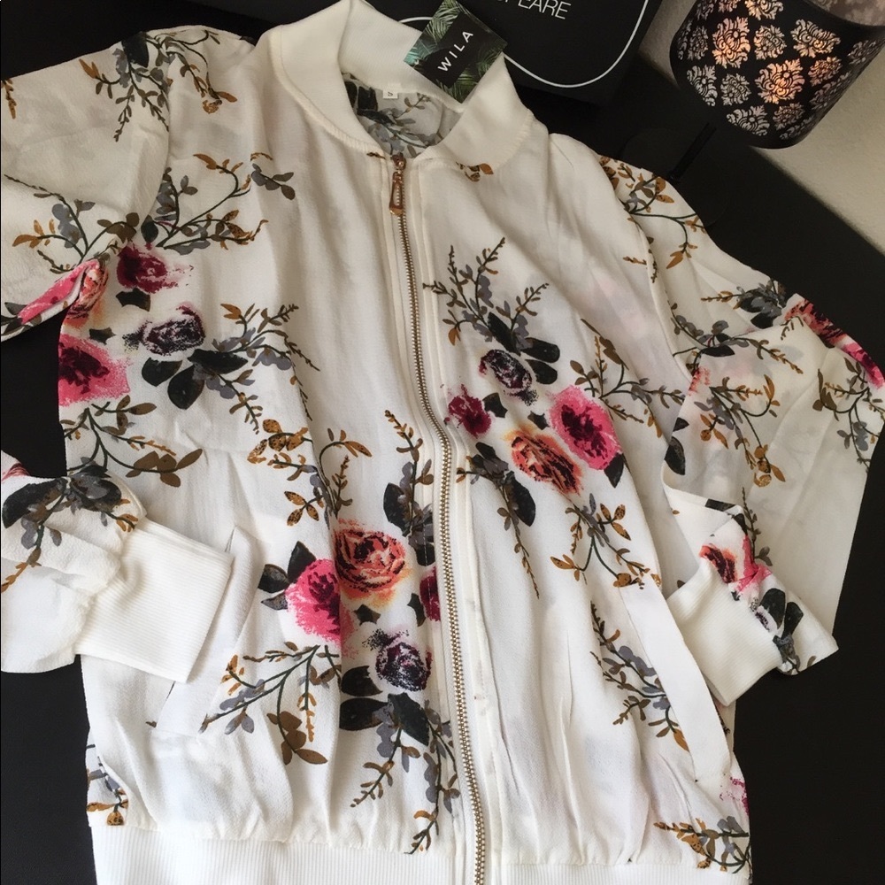 Floral bomber jacket - Picture 3 of 3
